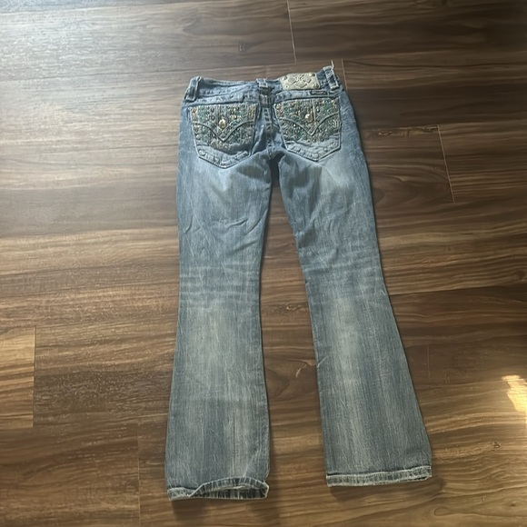 size 25 miss me jeans. - Picture 2 of 4